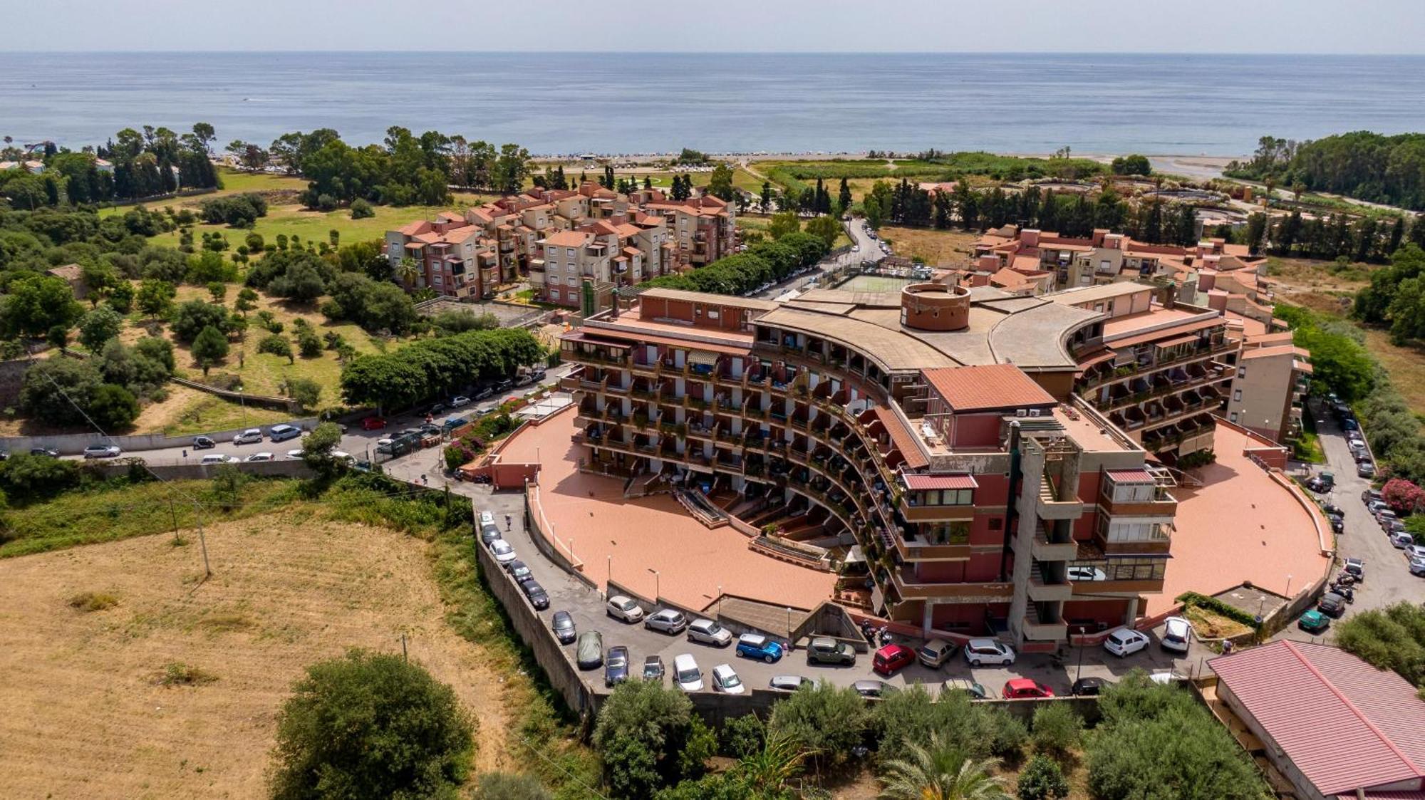 Suitehome Taormina Giardini Naxos Eksteriør bilde